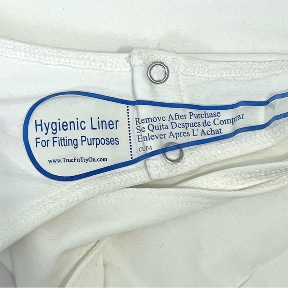 NWT Good American Fitted Long Sleeve Bodysuit in Ivory - Size 1 - Picture 4 of 4